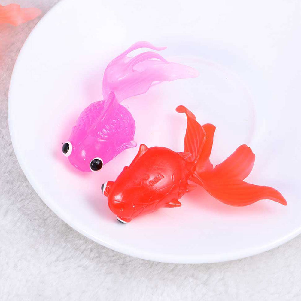 Aquarium Fish Goldfish - 30個入り 人工金魚 模造品 高品質TPR素材 水槽装飾品 魚の形をしたオーナメント